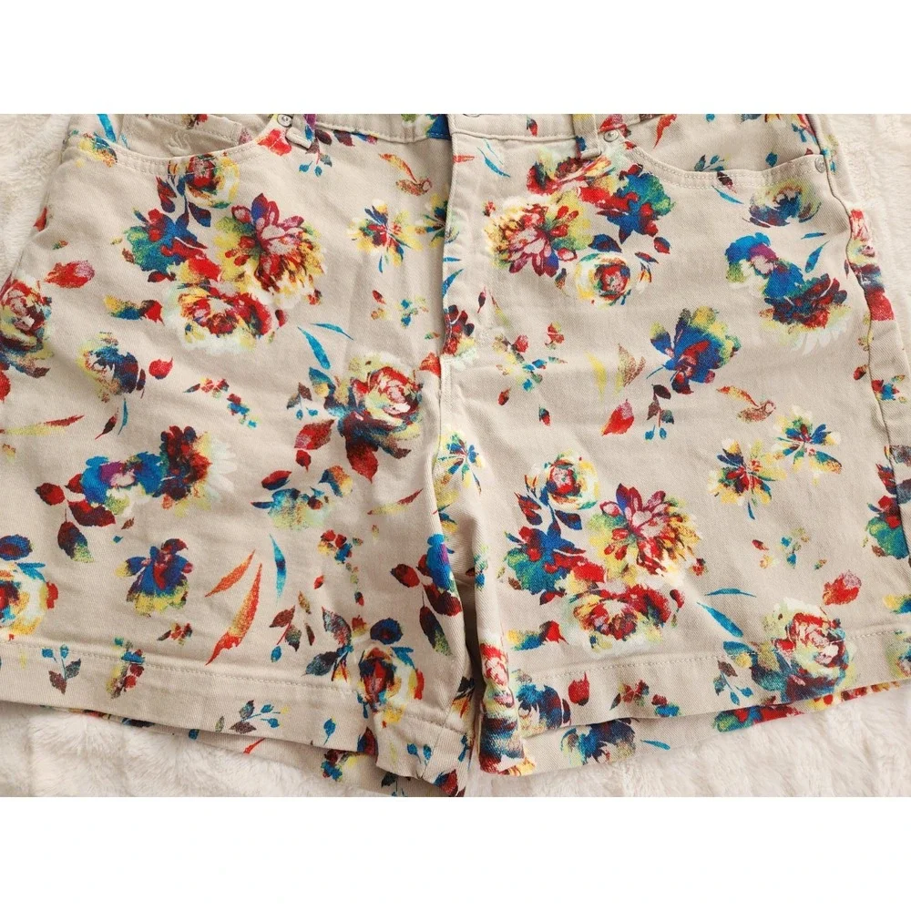 Gloria Vanderbilt Amanda Denim Floral Print Shorts Womens‎ Size 14 Inseam 5